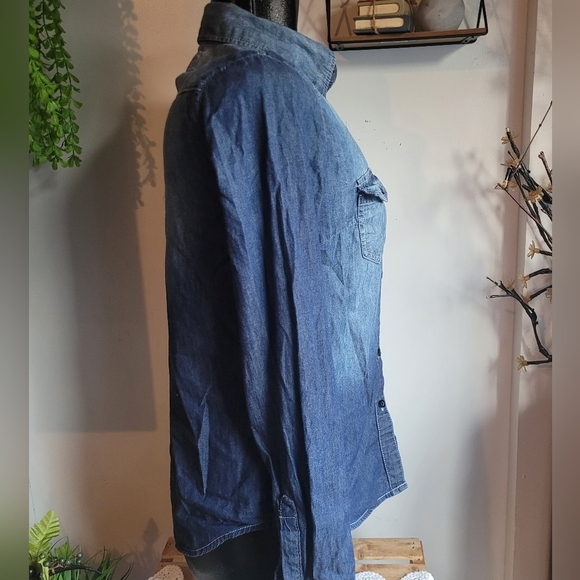 Cello Denimwear Blue Faded Detail Button Up Shirt M - Picture 4 of 7